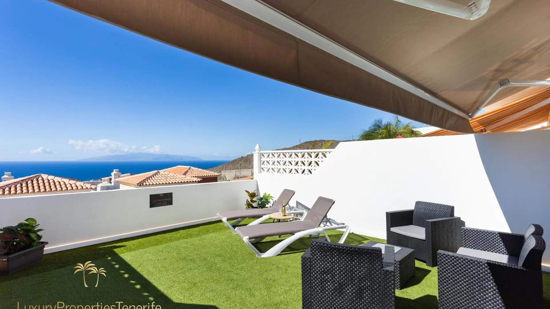 Chalet Yulian Costa Adeje  Holiday home Costa Adeje (Tenerife)