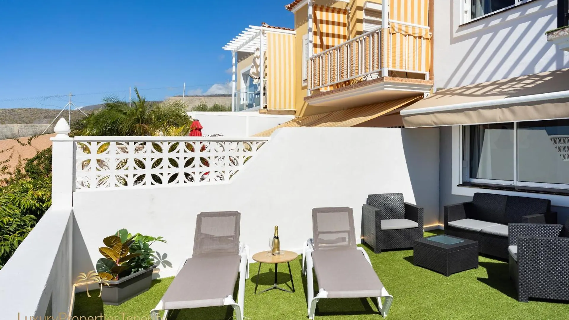 Chalet Yulian Costa Adeje  Holiday home Costa Adeje (Tenerife)