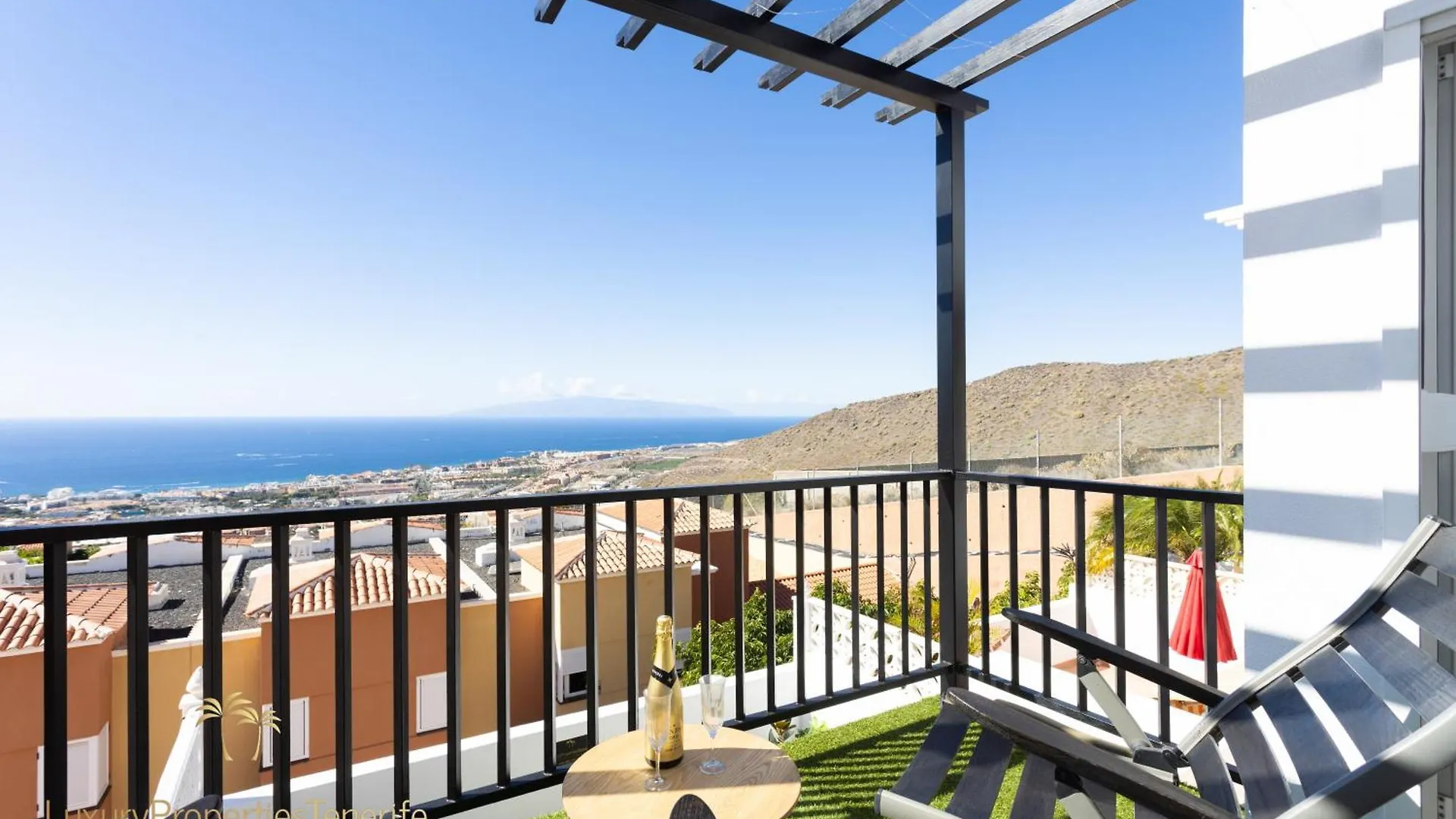 Chalet Yulian Costa Adeje  Spain